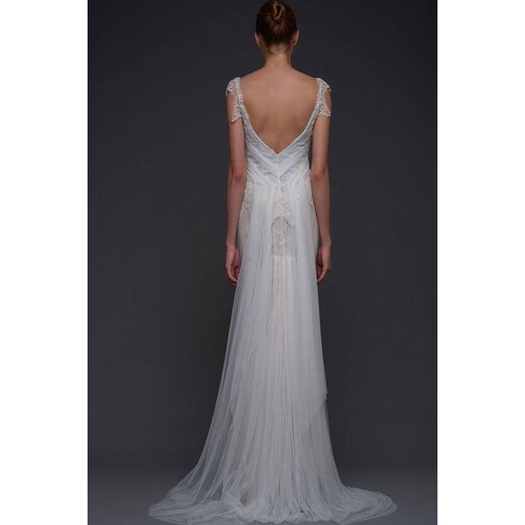 Victoria Kyriakides Majestic Wedding Dress - Picture 4 of 7